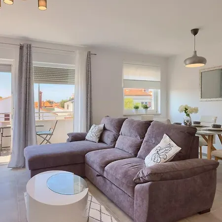 Apartment Marabella Modern With Wifi, Balcony